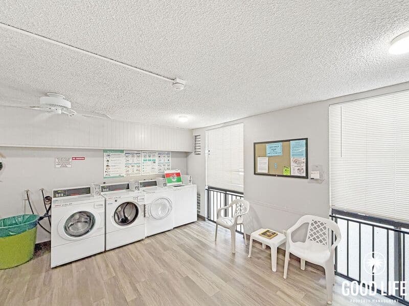 San Diego Condo: 6930 Hyde Park Drive