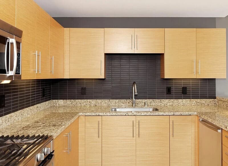 Oakland Condo: 222 Broadway St