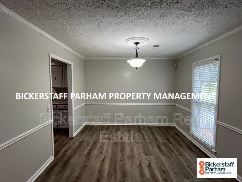 Columbus House: 3011 Apache Drive