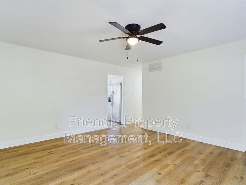 Winston Salem House: 4136 Kingsland Circle
