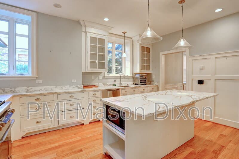 Baltimore House: 5304 Springlake Way