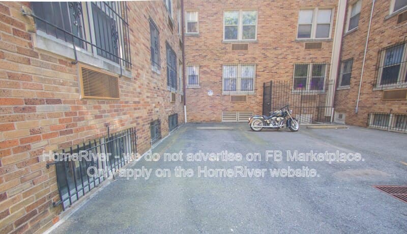 Washington Condo: 2440 16th St NW