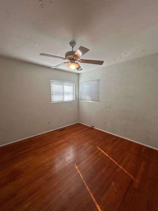 La Mesa House: 4040 Yale Ave