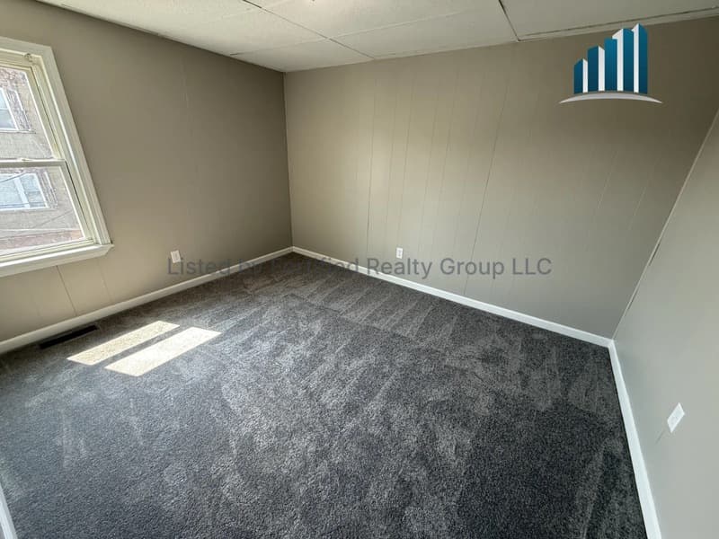 Fall River Condo: 85 Massasoit St