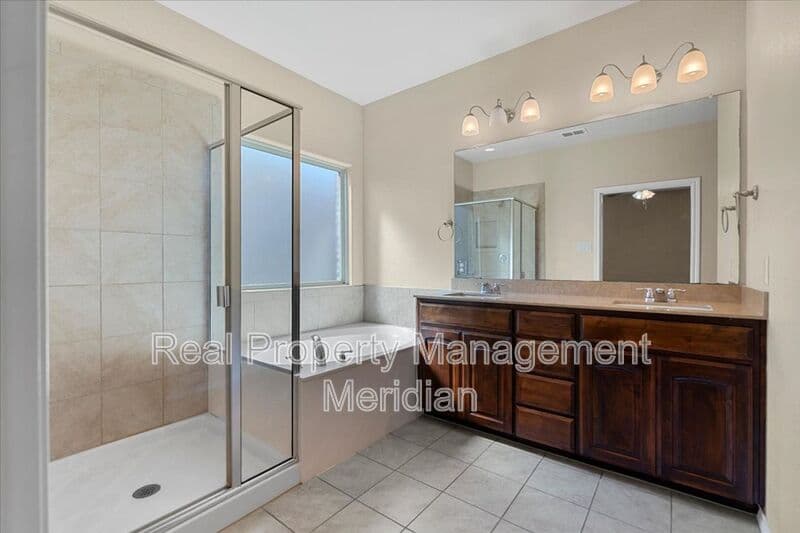 Fort Worth House: 1816 Placitas Trail