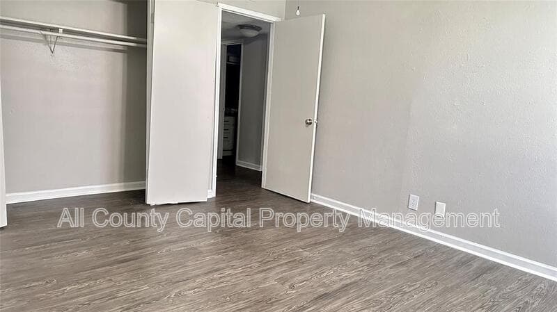 Austin Condo: 5426 Menchaca Road, #220,
