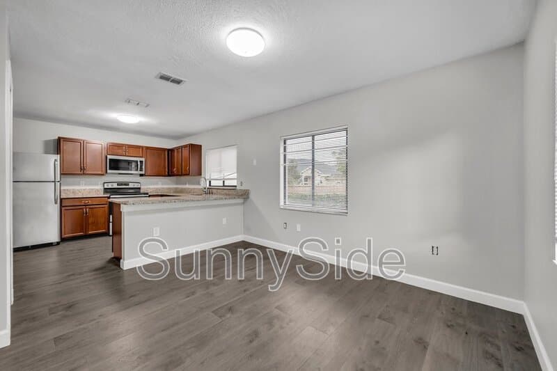 Ocoee Townhome: 631 Olympic Dr