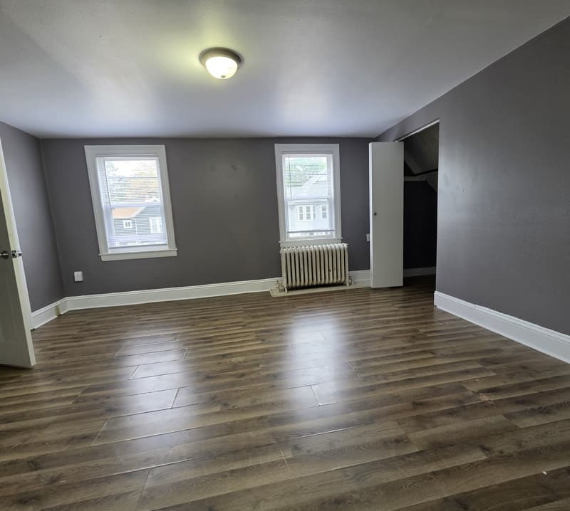 Oshkosh Condo: 515 Jackson Street - Upper