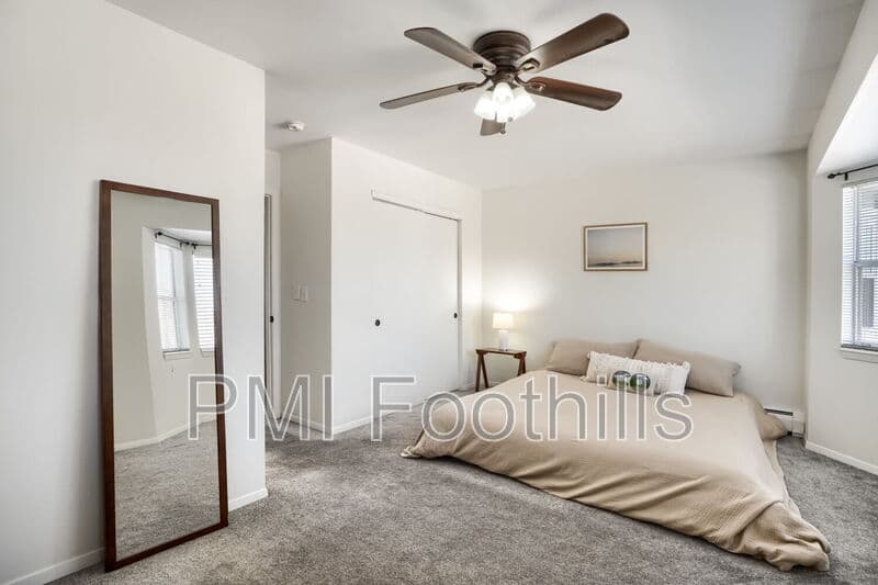 Lakewood Townhome: 5428 West 17th Avenue