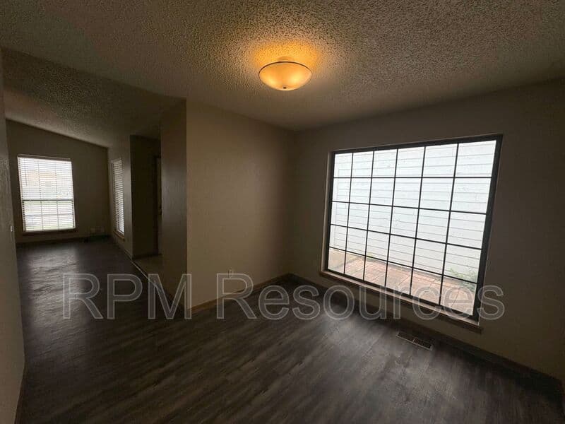 Oklahoma City Condo: 10900 Greystone