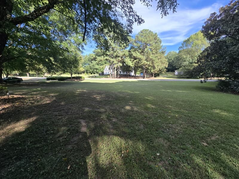 Raleigh House: 5516 Den Heider Way