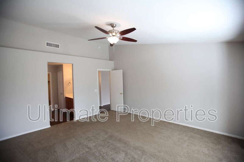 Glendale House: 10407 W Medlock Dr
