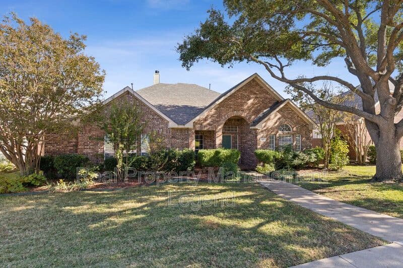Plano House: 8012 Greenwood Dr