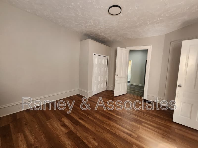 Louisville Condo: 1842 Bolling Ave