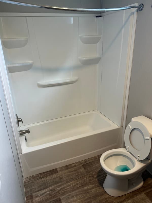 Rocky Mount House: 126 King Richard Ct
