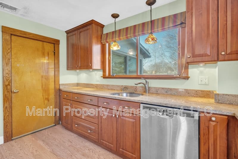 Watertown Condo: 13 Bridgham Ave - 2