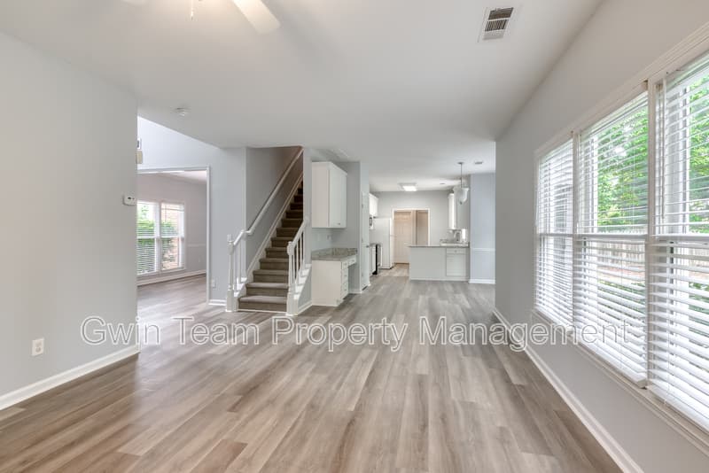Johns Creek House: 355 Lamme Chase