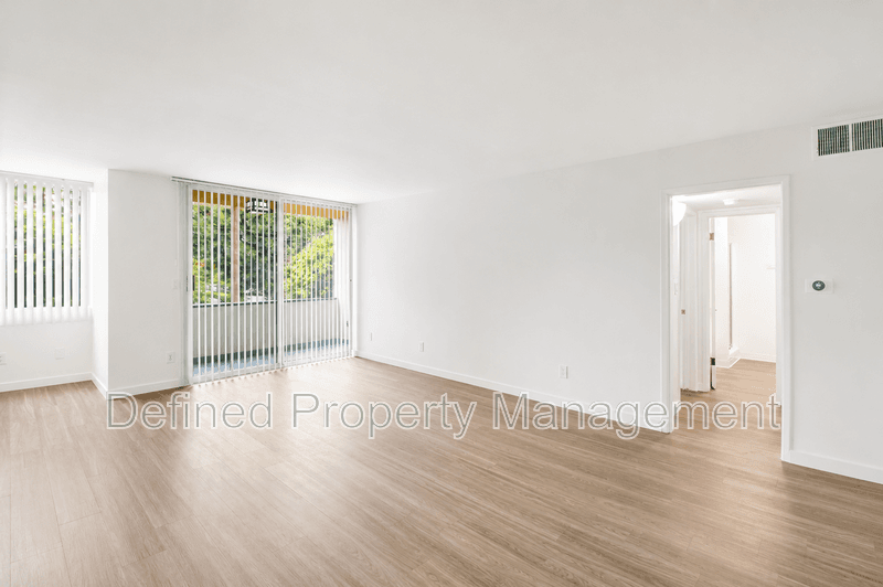 Northridge Condo: 16901 NAPA ST