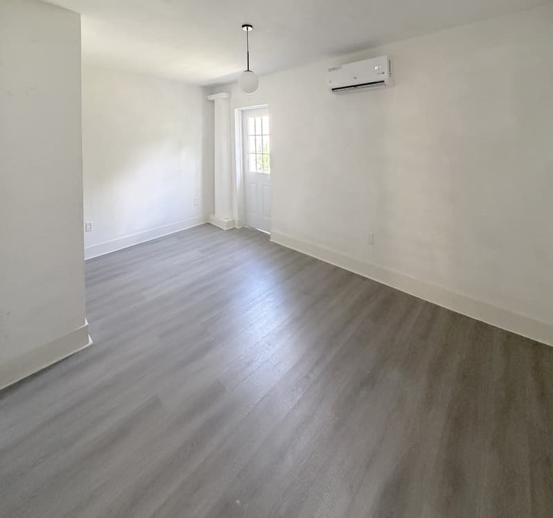 Bradenton House: 1812 12th Avenue West