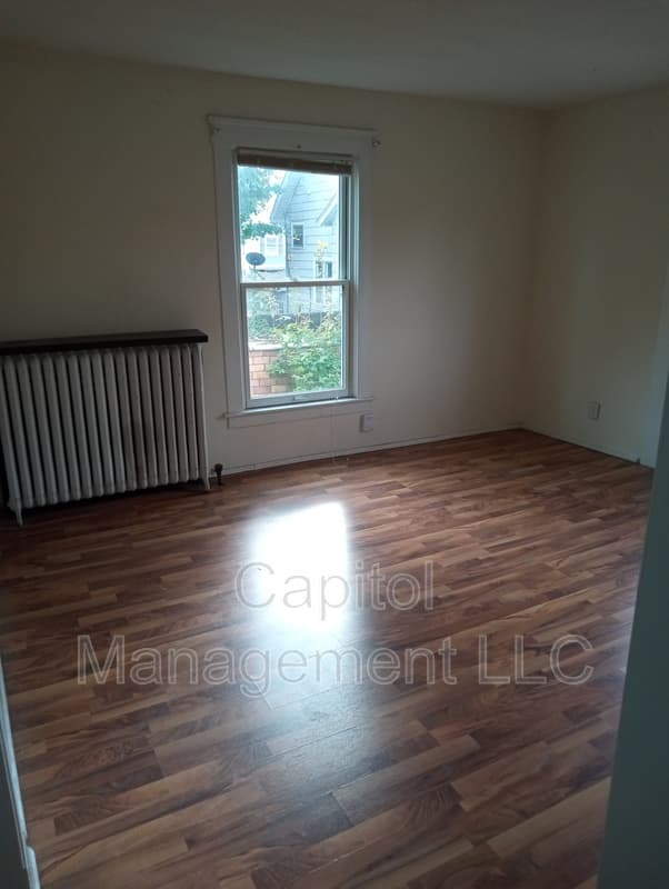 Lansing Condo: 307 North Walnut Street
