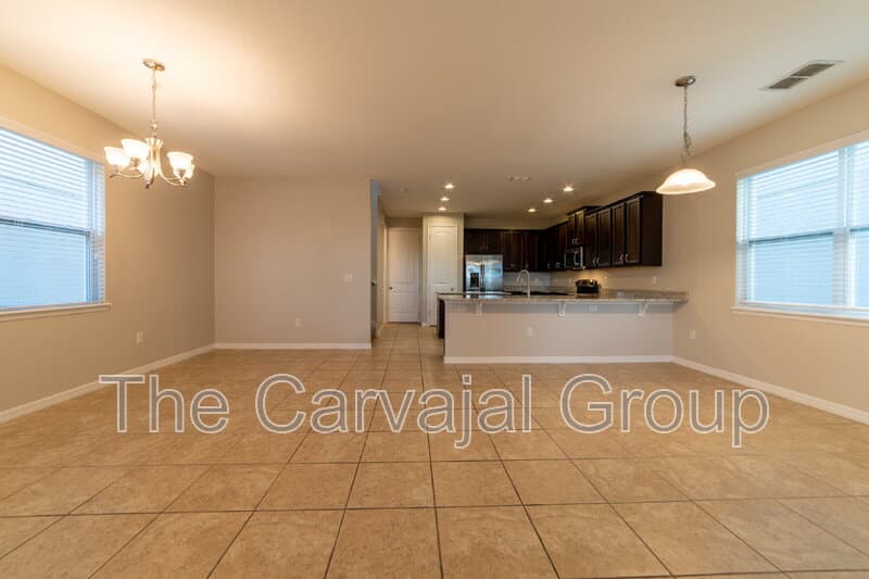 Windermere House: 13762 Summer Harbor Court