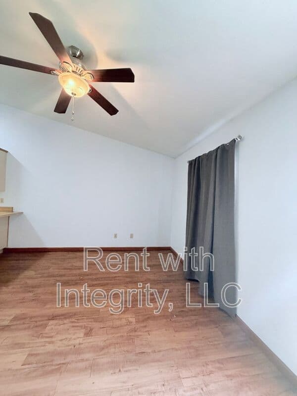 Tallahassee House: 1280 High Rd