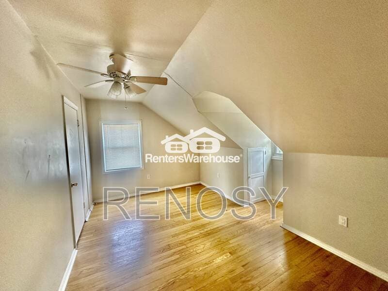 Des Moines Condo: 2300 Beaver Ave