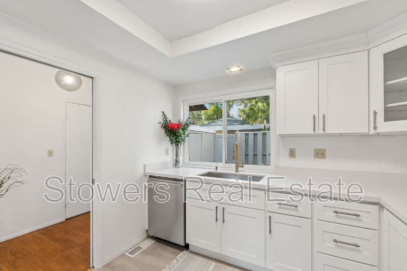 Concord Townhome: 4430 Eagle Peak Rd
