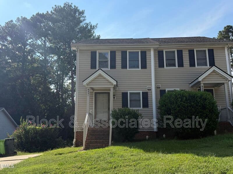 Raleigh House: 6221 Tributary Drive
