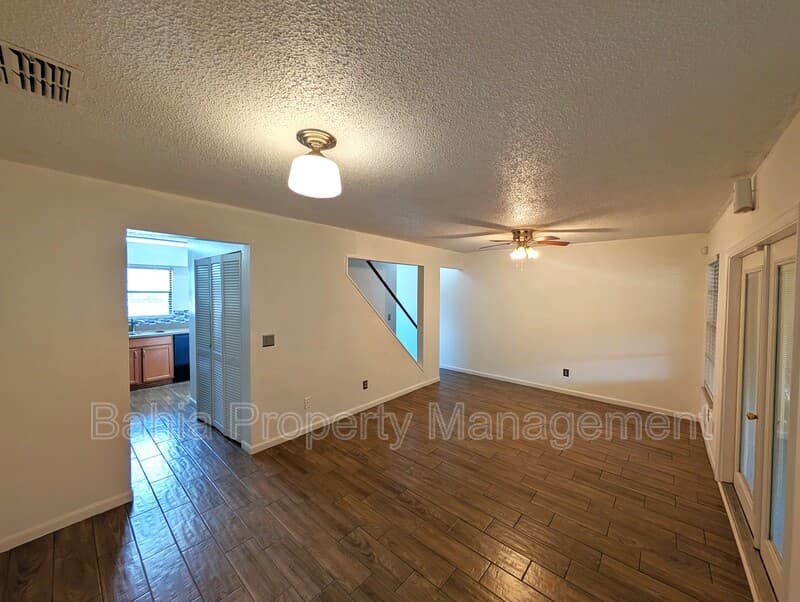 Tampa Townhome: 3441 Oak Trail Ct