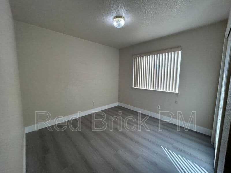 Merced House: 232 Olivia Ct