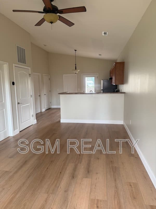 Belleville Condo: 26 N 18th St
