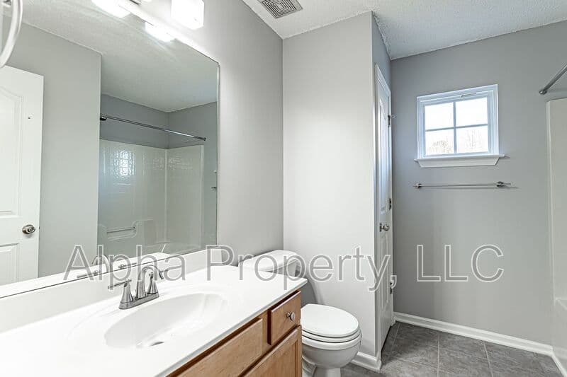 Greer House: 322 Highgate Cir