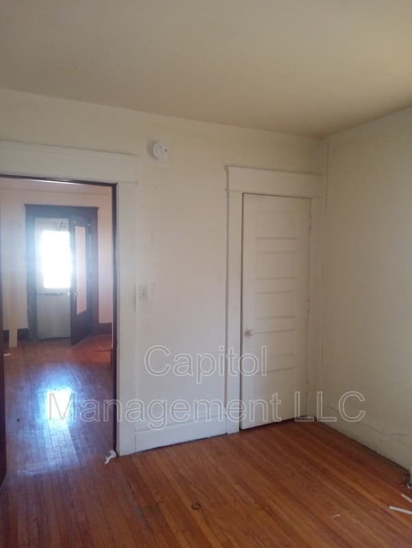 Lansing Condo: 1016 North Capitol Avenue