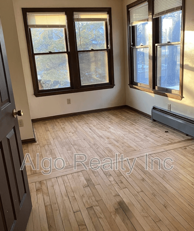 Minneapolis House: 3250 North Logan Avenue