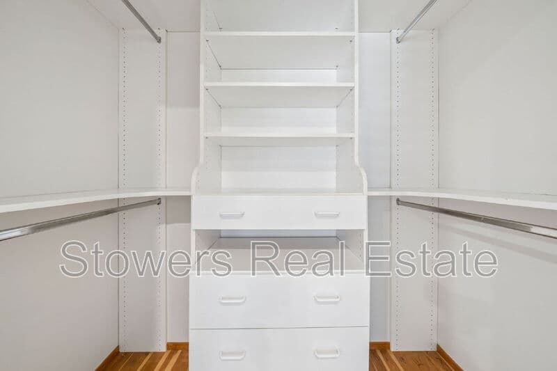 Danville House: 132 Glen Ct