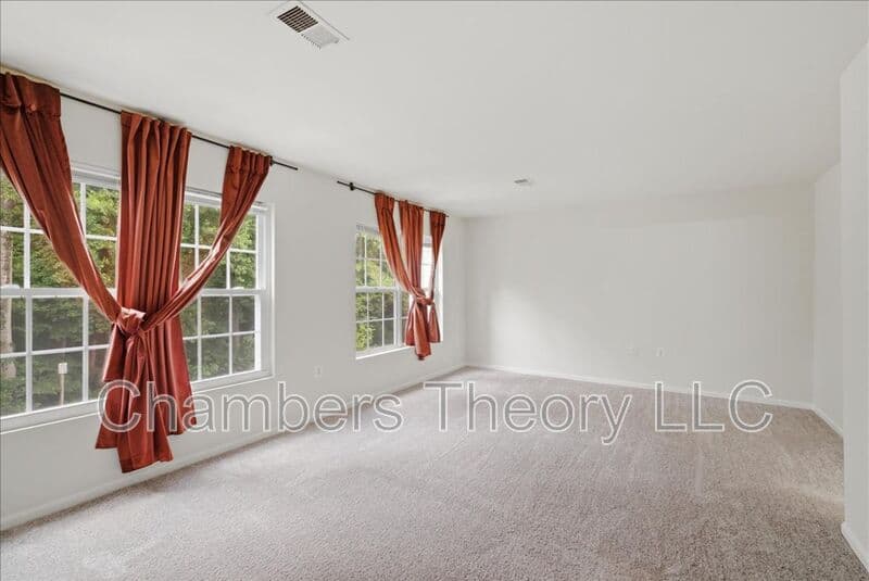 Woodbridge House: 12181 Old Salem Ct
