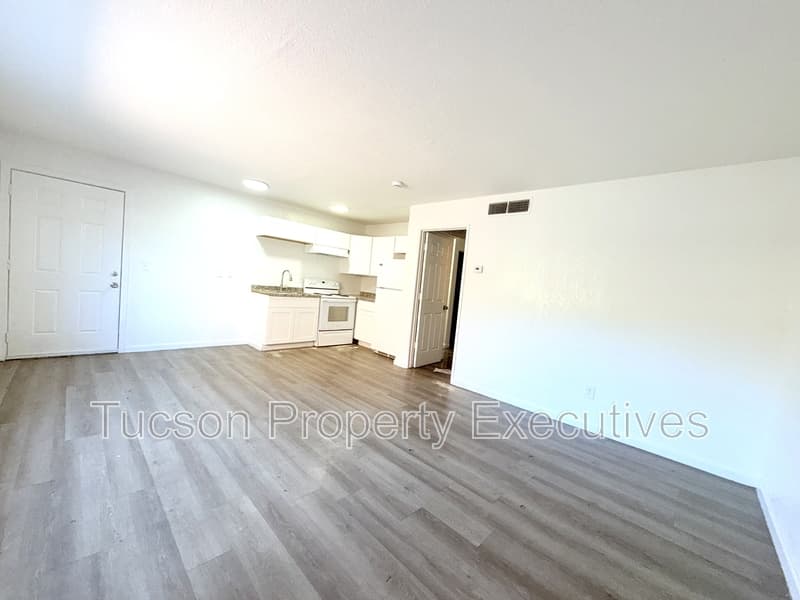 Tucson Condo: 3810 East Monte Vista Drive - 107
