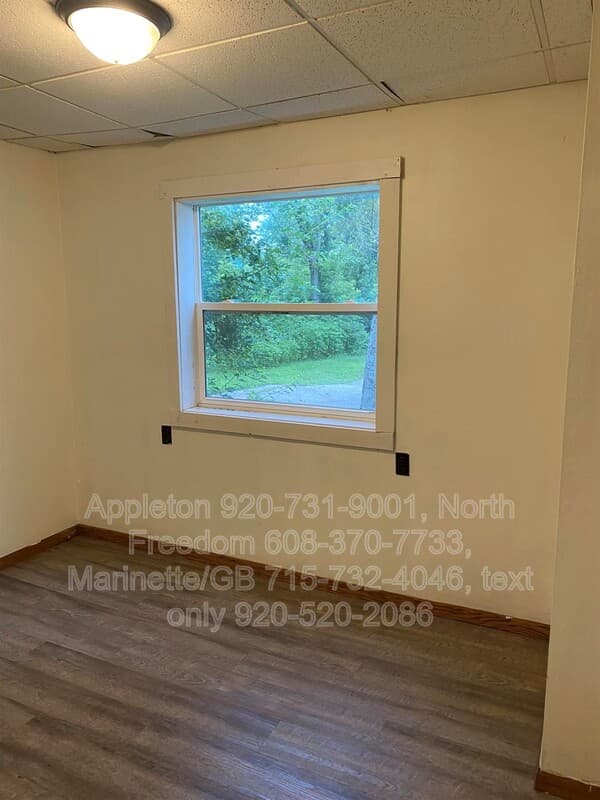 North Freedom Condo: S7559 US 12 E9 & E10