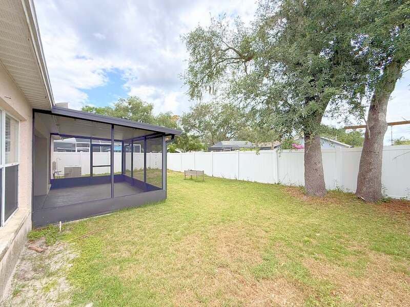 Valrico House: 1118 Hardwood Drive