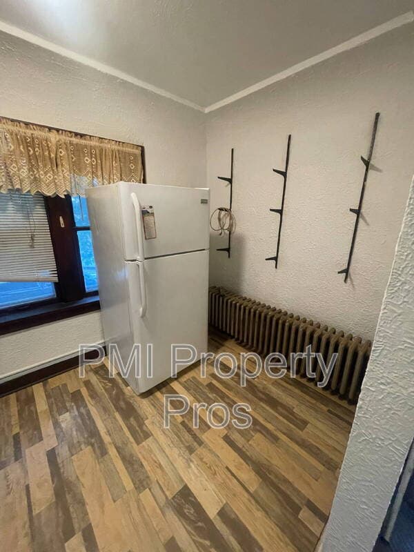 Cudahy Condo: 3432 E Cudahy Ave