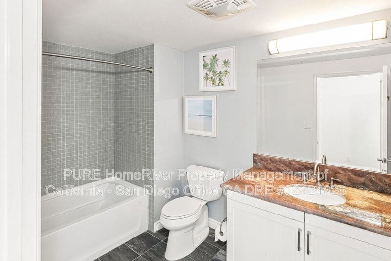 San Diego House: 875 G St