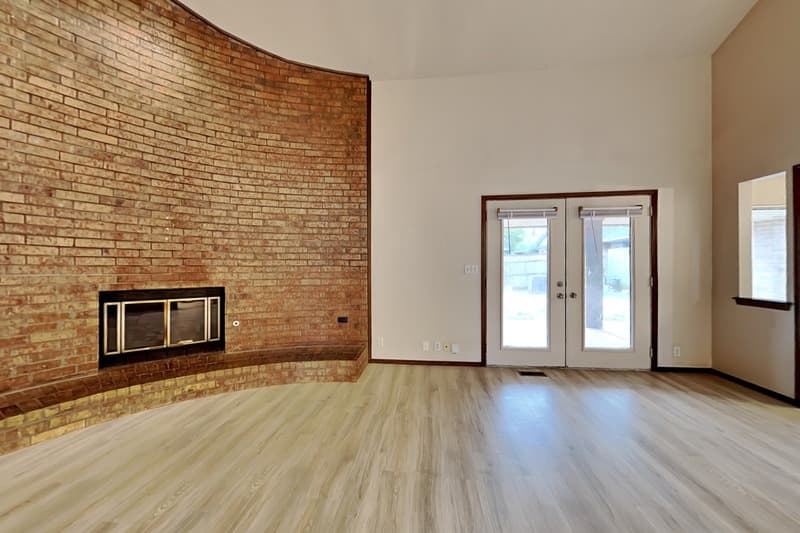 Edmond House: 2200 Sandy Creek Trl