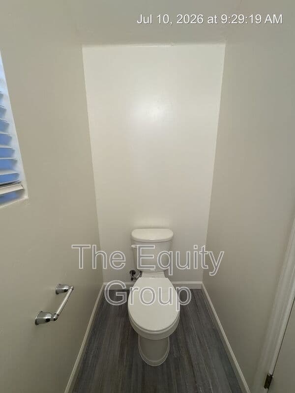 Visalia Condo: 733 S Pinkham