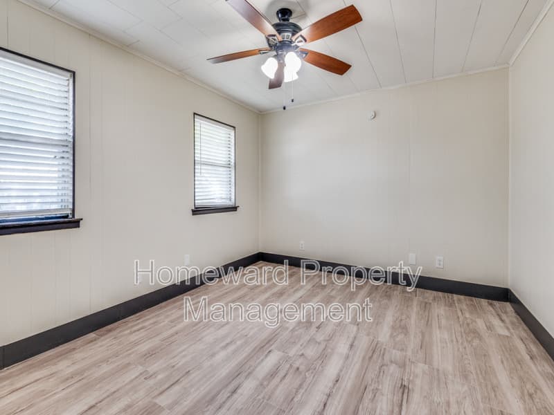 Frisco House: 9311 Oakland Drive