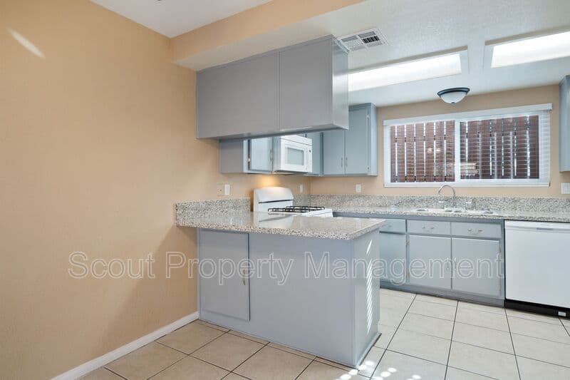 Murrieta Townhome: 28911 Calle del lago