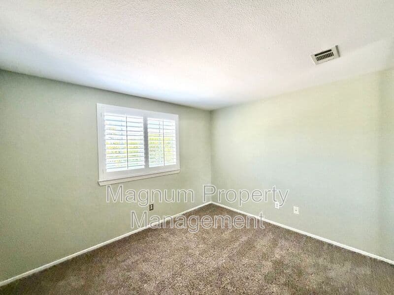 Temecula House: 46383 Vianne Ct