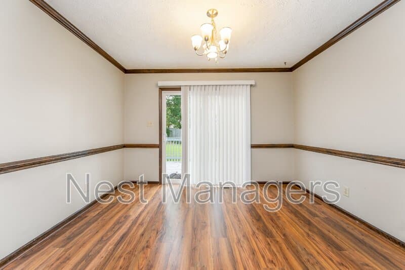 Fayetteville House: 3597 Hastings Drive