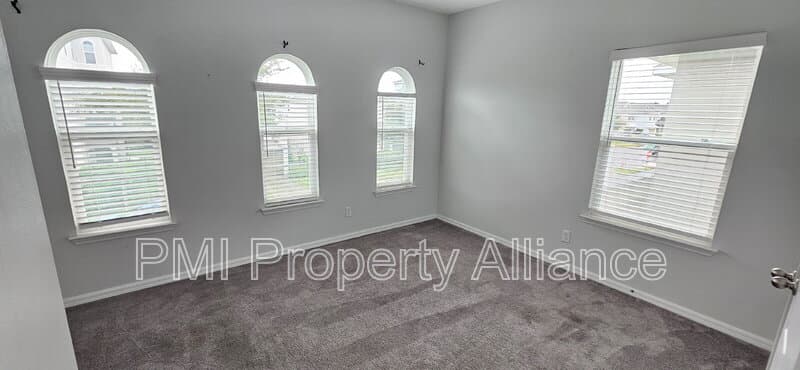 Davenport House: 202 Aberdeen St