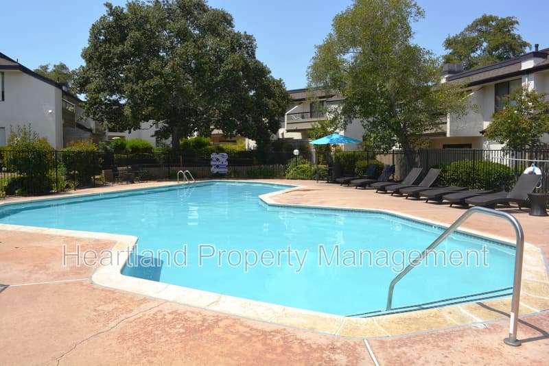 Escondido Condo: 450 W. Vermont Ave.